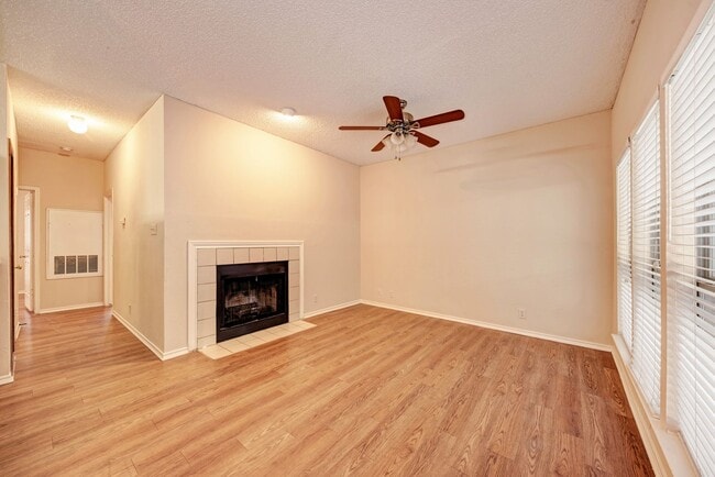Photo - PRELEASE 8/15/2025 2 bed 2 bath Unit 104
