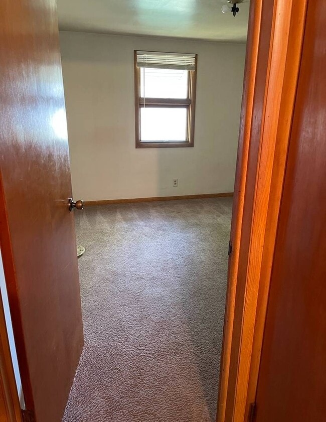 Photo - 803 Wertz Ave SW