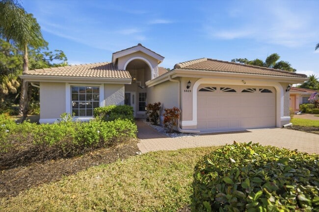 Photo - 5829 Fairwoods Cir