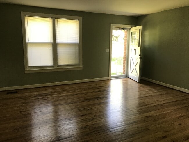 Photo - 104 Spring Valley Rd Unit B