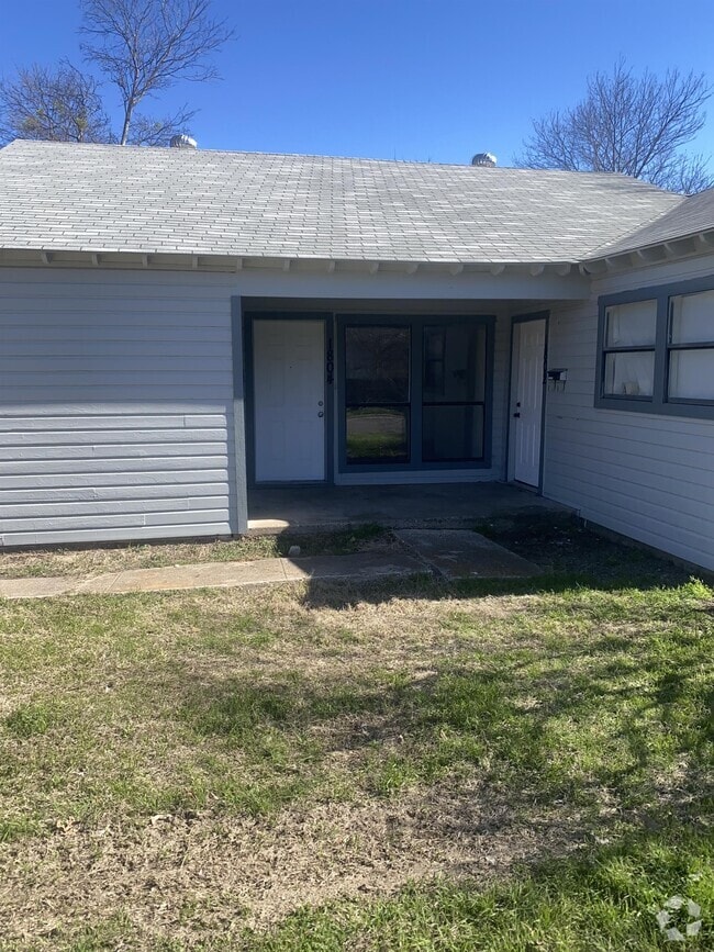 Building Photo - 1804 Alamo Ave Rental