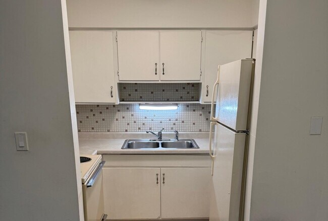 Photo - 4036 N California Ave Unidad 306
