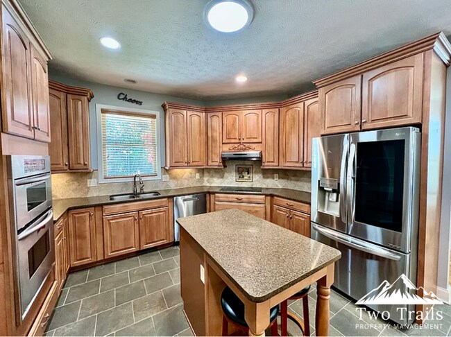 Photo - LUXURY MOUNTAIN LIVING IN GATED COMMUNITY