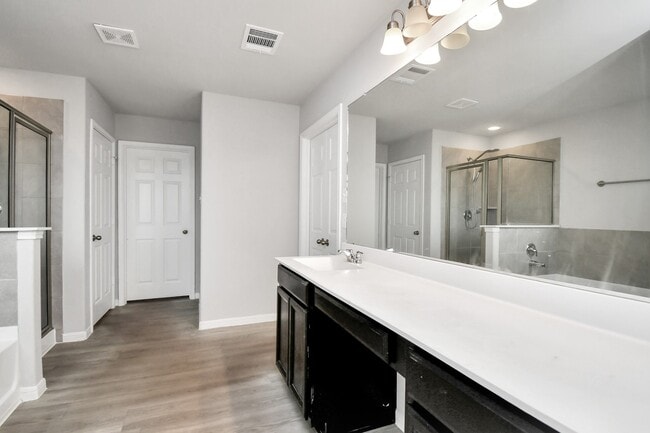 Building Photo - 13426 Merryville Harrogate Ln