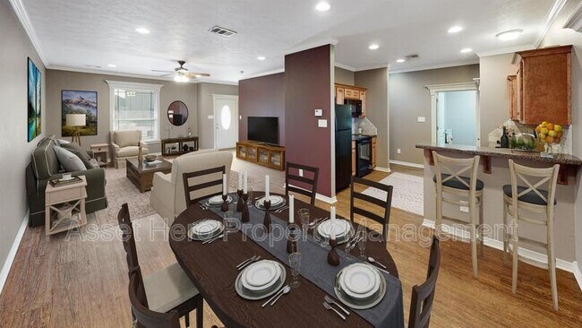 Photo - 2830 Horseback Dr