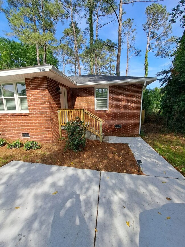 Photo - 1450-1452 Brentwood Drive Unit 1450