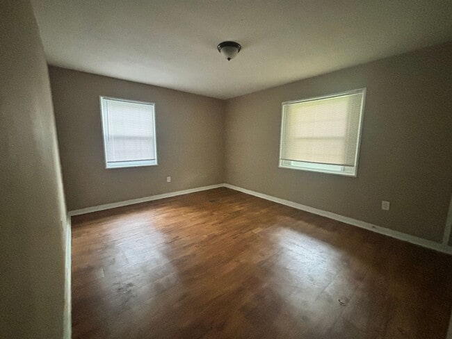 Photo - 3084 Oak Forest Dr