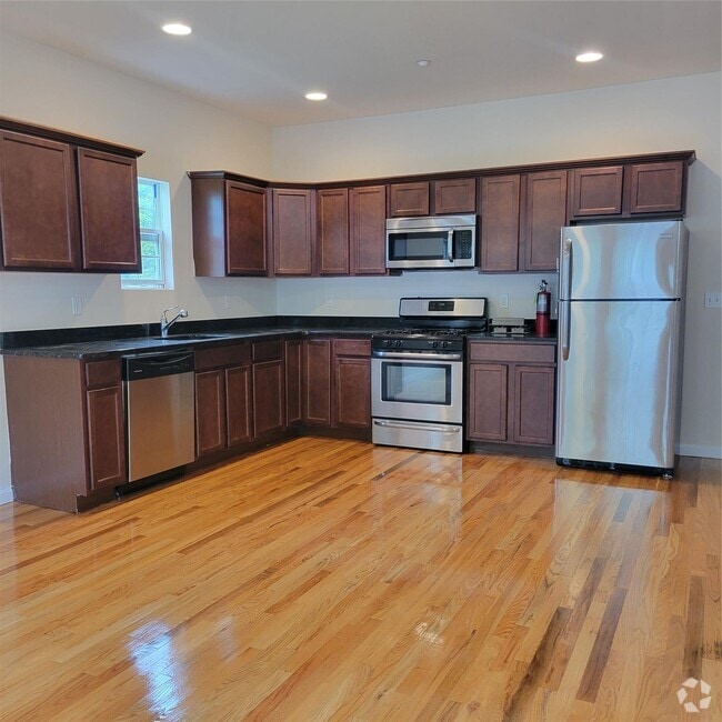 Building Photo - 9 Ashley Ct Unit 9 Rental