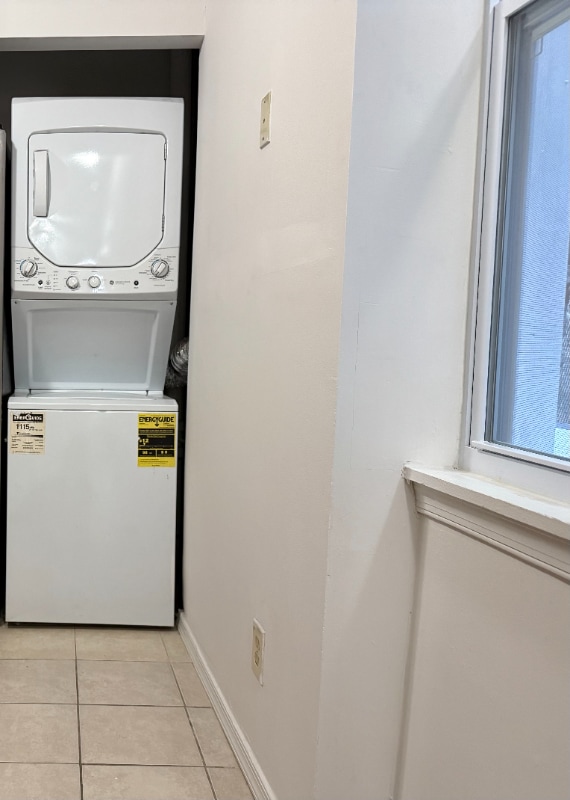 Photo - 110 W Hamburg St