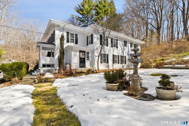 145 Lyons Plain Rd