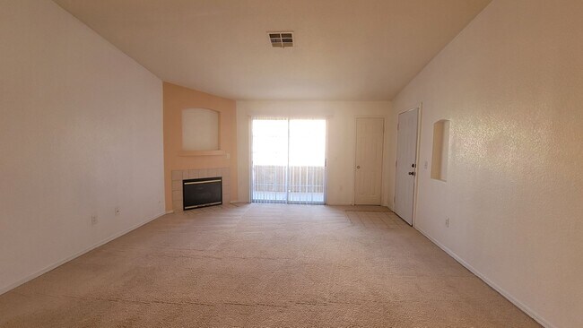 Photo - 4730 E Craig Rd