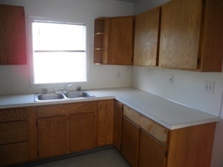 313 N. &quot;E&quot; - 313 N. &quot;E&quot; Apartment Unit 2
