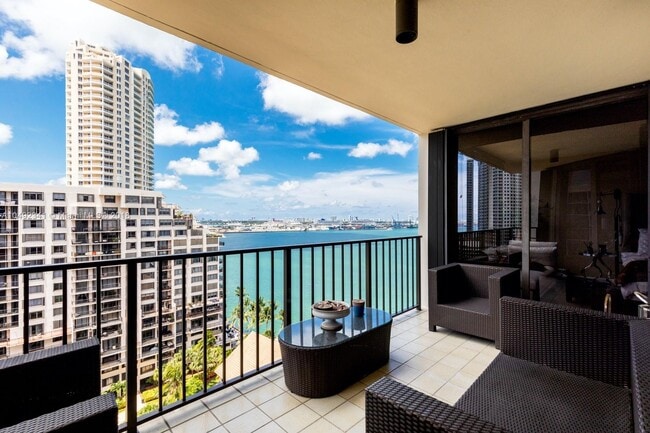 Photo - 520 Brickell Key Dr Unit A1604