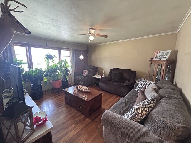 Photo - "Charming 3-Bedroom Greenfield Home with G...