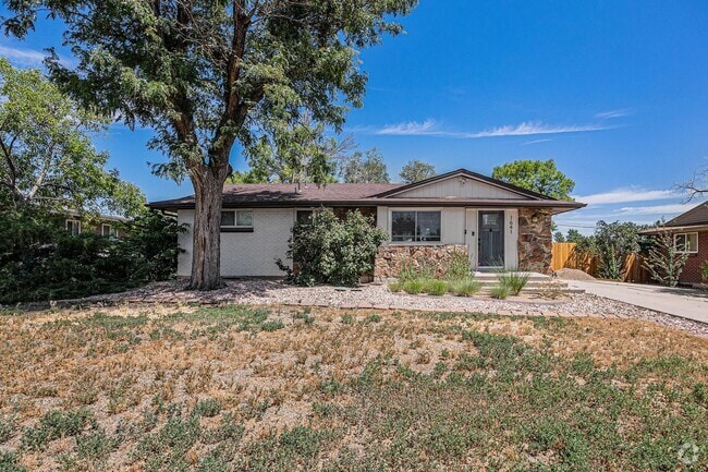 Building Photo - Completely Updated 3-Bedroom Home in North...