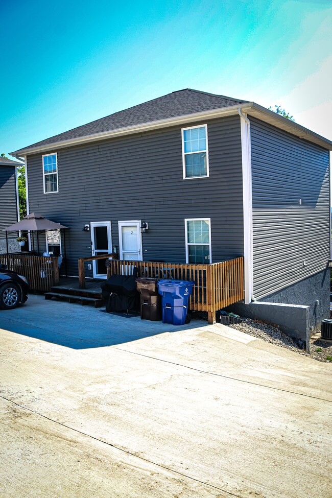 Photo - 1212 Jessica Loop Unit 2