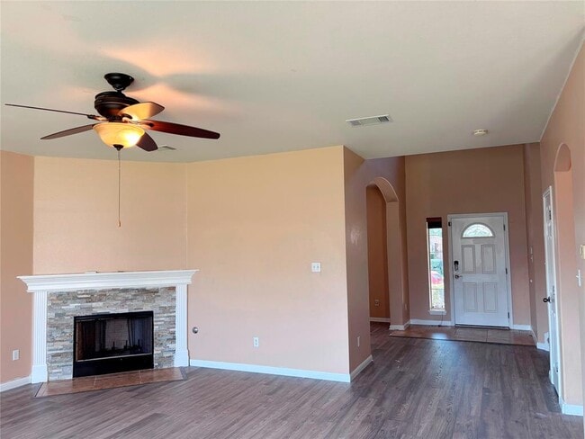 Photo - 4116 Meadow Bluff Way