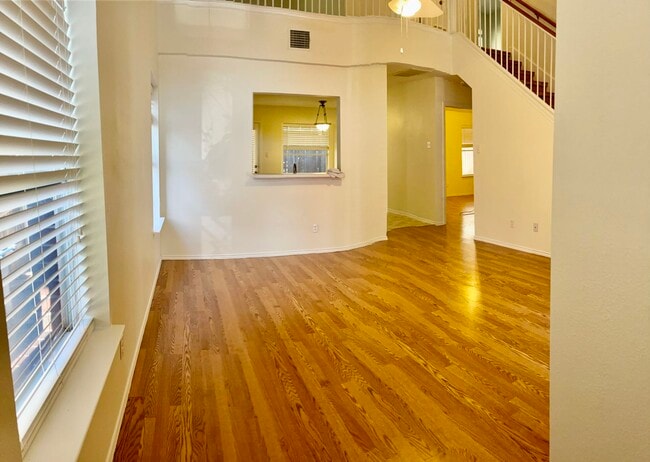 Photo - 1004 Sweet Melissa Dr