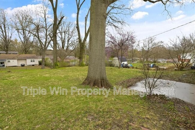 Photo - 2041 Northaire Ln