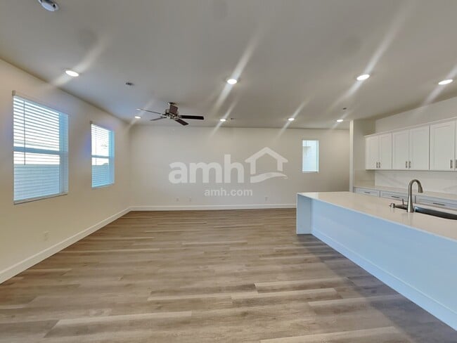 Photo - 6440 Marthas Vineyard Ave