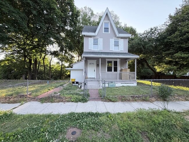 Photo - 612 Spruce St