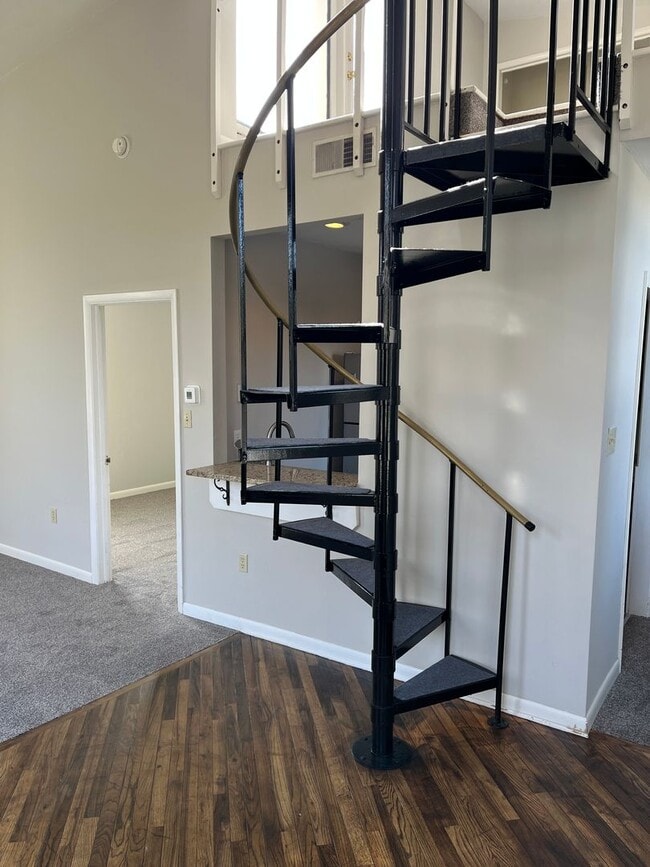 Photo - 234 W Clarke Ave Unit Apt. 1