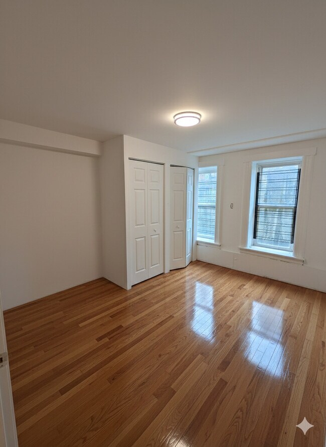 Photo - 1362 N Bosworth Ave Unidad B3