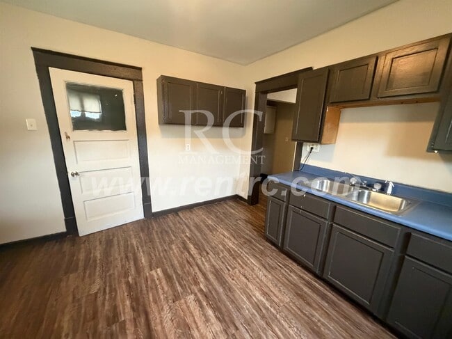 Photo - 606 Grant-