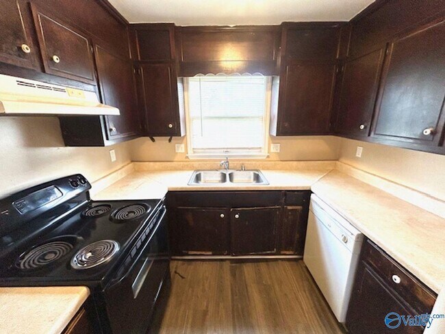 Photo - 1506 Medland Rd NW Unidad A
