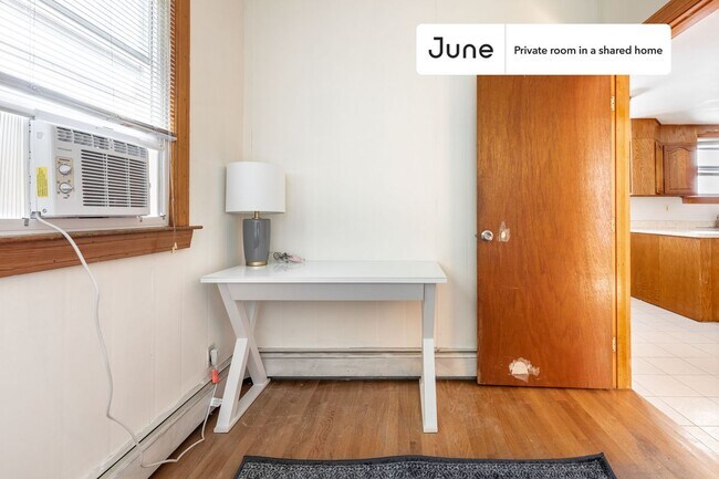 Photo - Room in Shared 5 bed/1 bath home Unit E