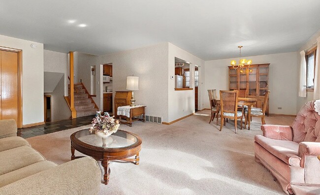 Photo - 275 Tahoe Dr