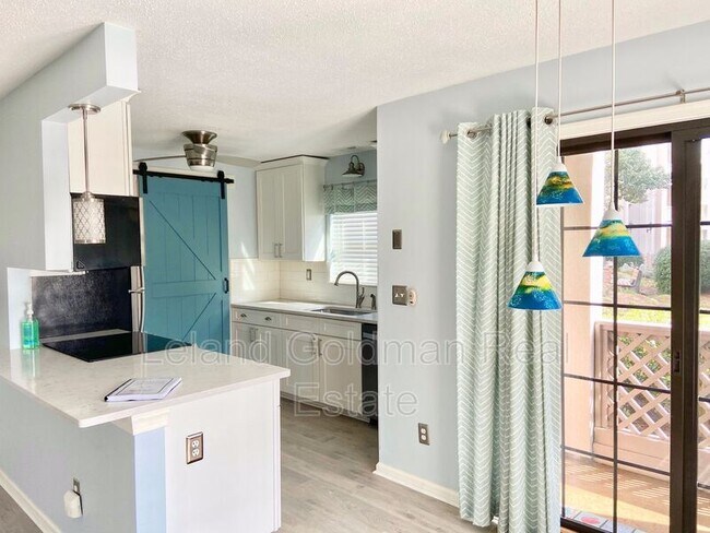 Photo - 419 Harbour Point Condo Unit 101