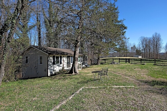 Photo - Pet-Friendly Crozet Cottage
