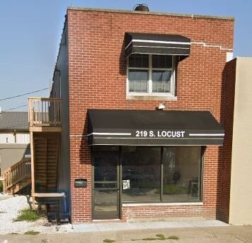 Building Photo - 219 S Locust St