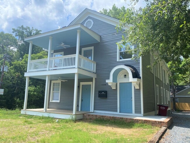 Building Photo - 1108 Boulevard Unit 4