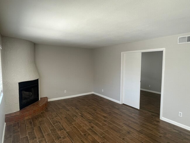 Photo - 3309 N 70th St