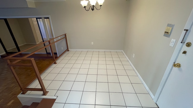 55 Broadlawn Park Unit 18