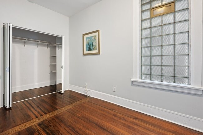 Photo - 1529 W Nelson St Unit 1f