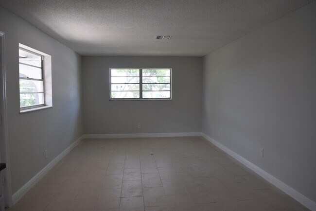 Photo - 3094 SE Clayton St