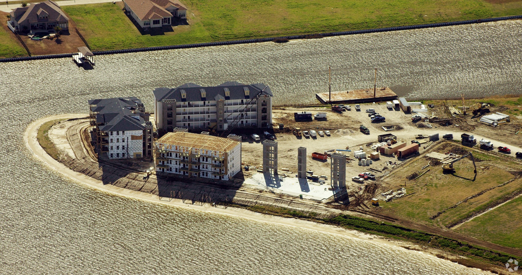 Photo - Lakeshore Cove Condos