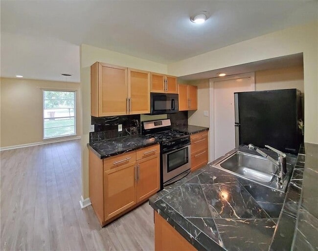 Photo - 6805 Deborah Dr