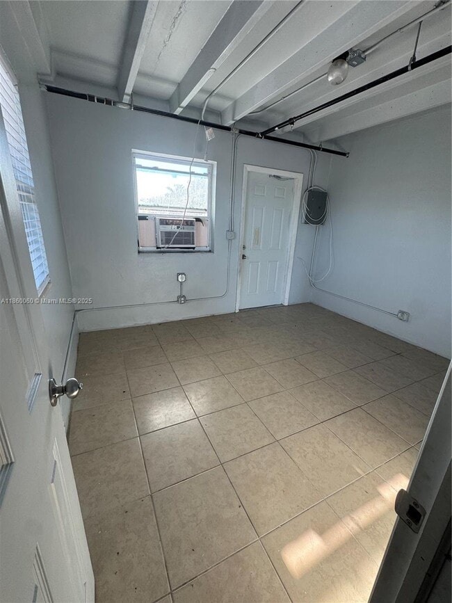 Photo - 354 Rardin Ave Unit 12