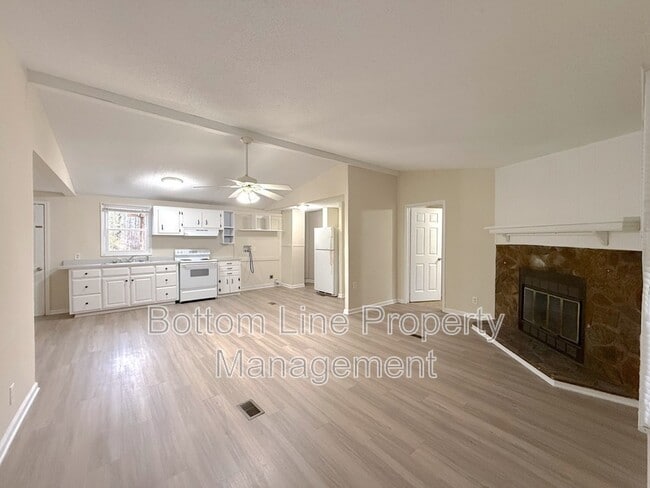 Photo - 2400 Hart Rd