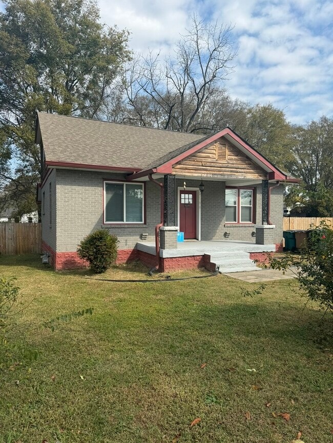 Photo - 2700 Buchanan St
