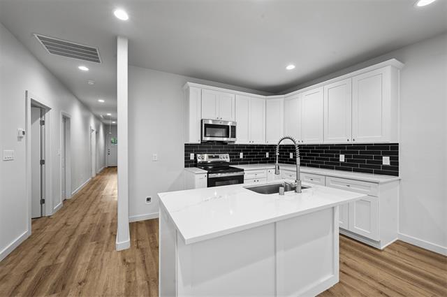 Photo - 918 W Ford St