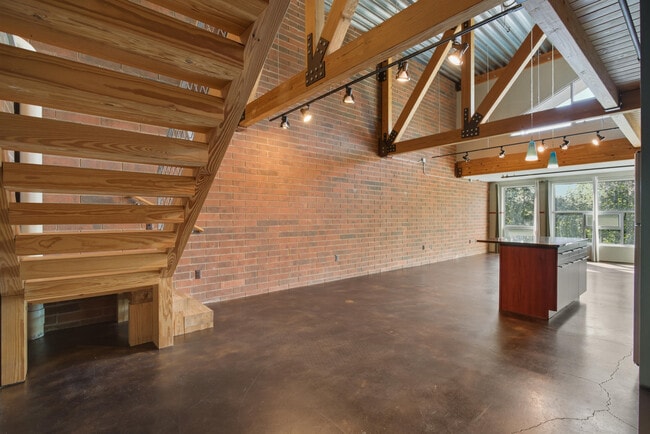 Photo - 300 Hamilton St Unit 306