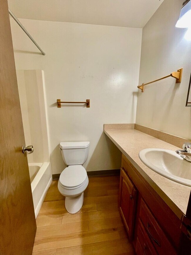 Photo - 56-58-58 Main St