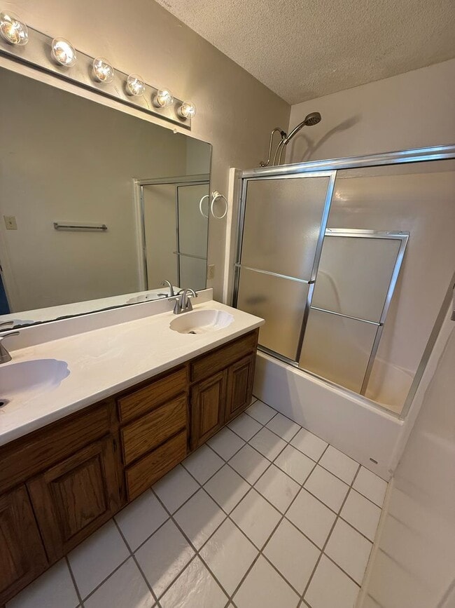 Photo - 2302 Brookhaven Dr