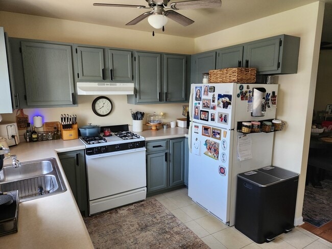 Photo - 100 Lesley Ln