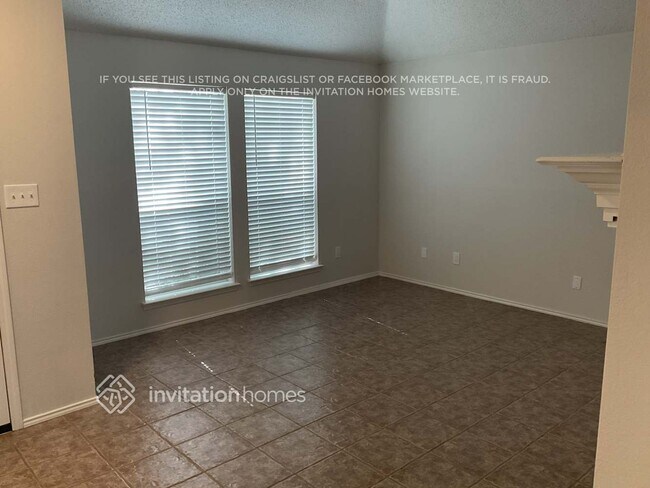 Photo - 1405 Country Ln